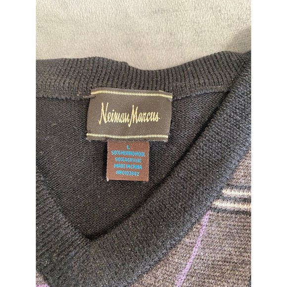 Neiman Marcus Mens Plaid Wool Sweater - Picture 2 of 7